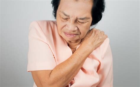 Sintomas ng sakit na rheumatoid arthritis